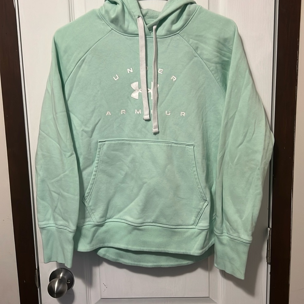 Women’s under Armour hoodie